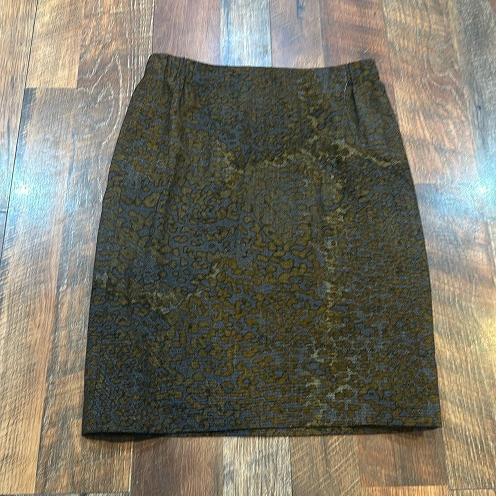 Escada skirt 36 (4200)